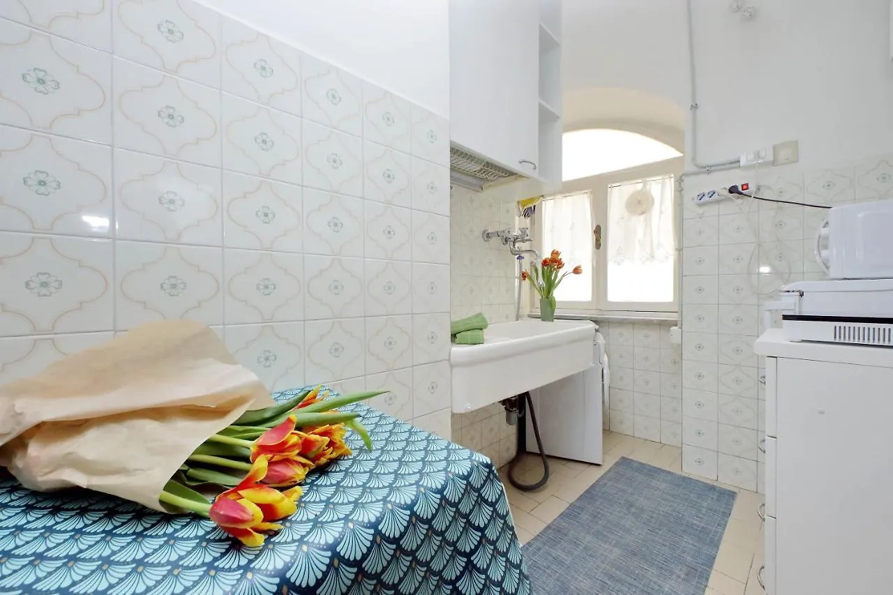 Flatinrome Campo De Fiori Apartment