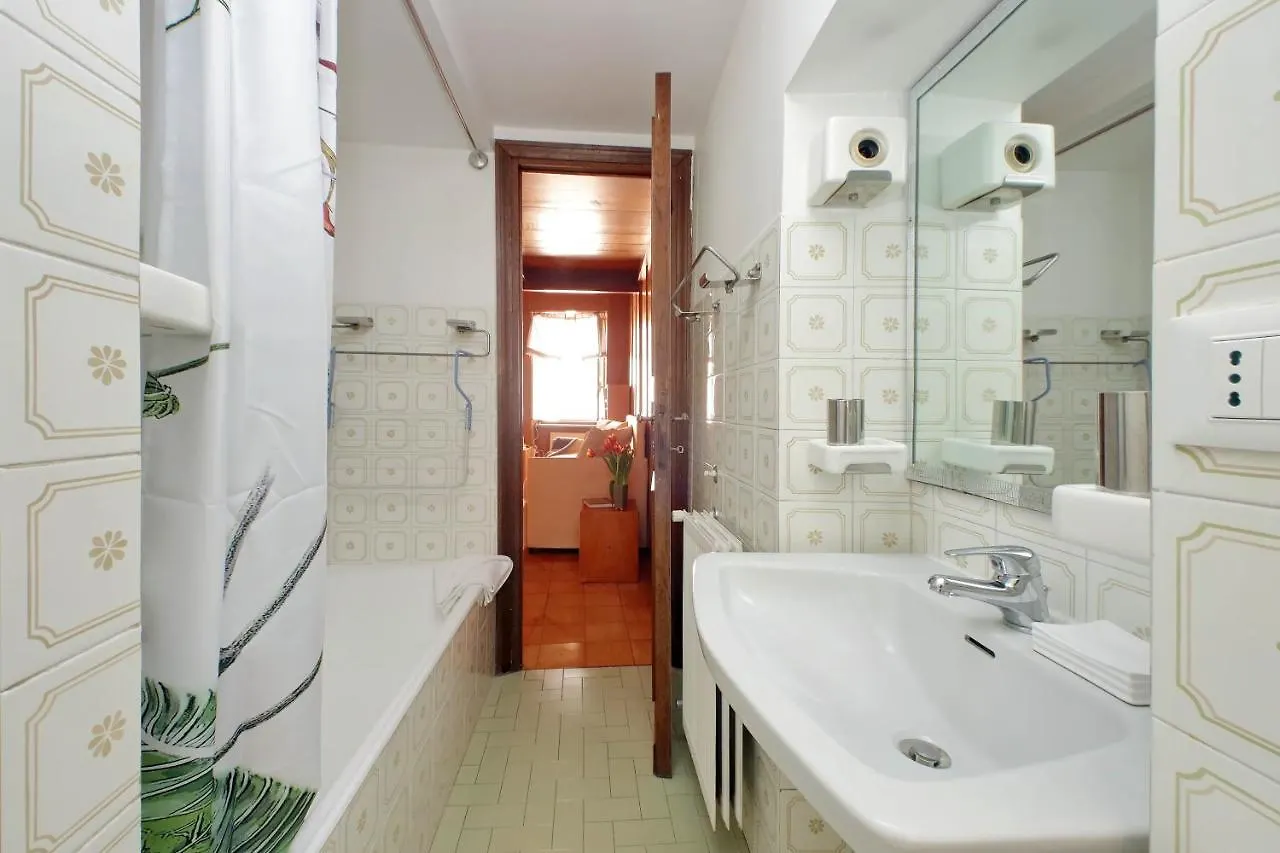 Flatinrome Campo De Fiori Apartment