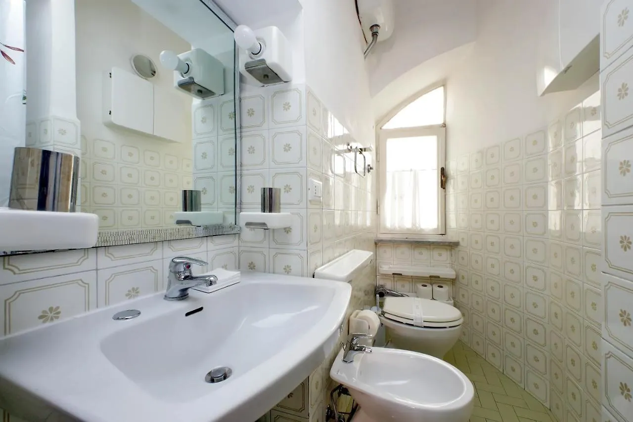 Flatinrome Campo De Fiori Apartment